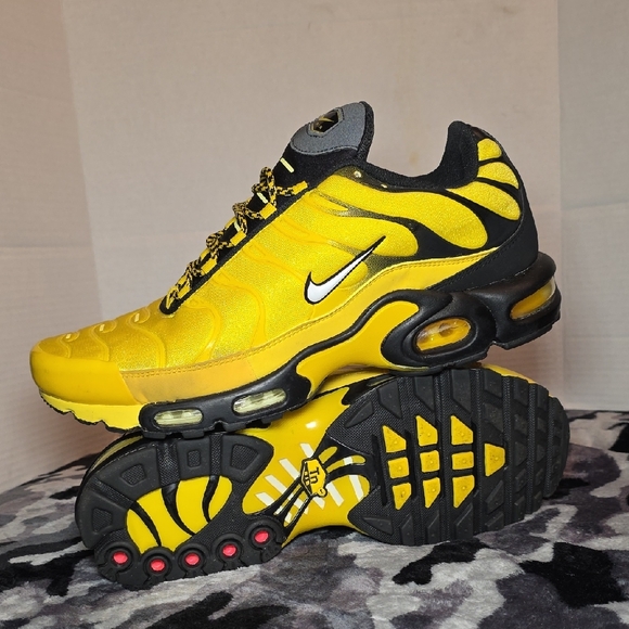 Nike Air Max Plus "Frequency Pack" - Picture 13 of 15
